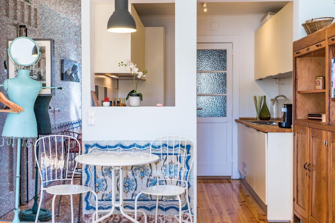 Lisbon Heart Apartments - Yellow Apartment By Lovelystay Exteriör bild